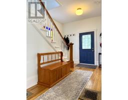 20 Agnew Street, Amherst, NS B4H2B6 Photo 12