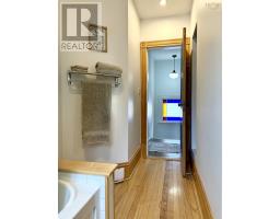 20 Agnew Street, Amherst, NS B4H2B6 Photo 45