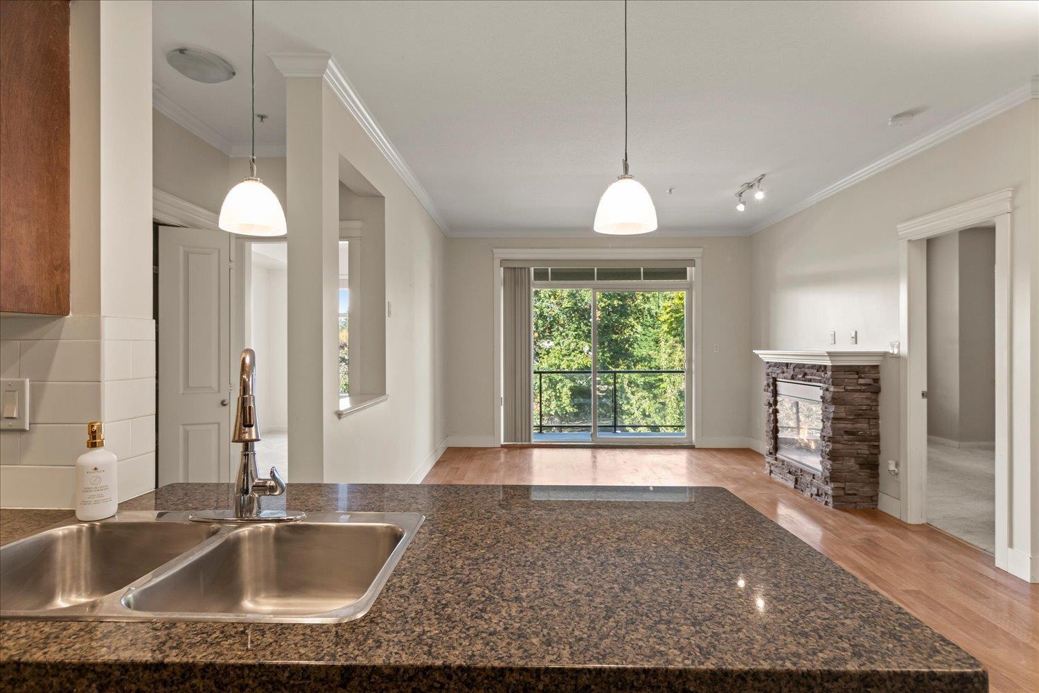 2 Bed, 2 Bath Apartment for Sale in Abbotsford – 302 33338 MAYFAIR AVENUE, Abbotsford – MLS# R3166610 - Image 7