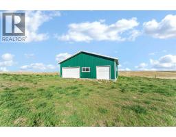 10302 Black & White Trail, Rural Cypress County, AB T1B0L1 Photo 48