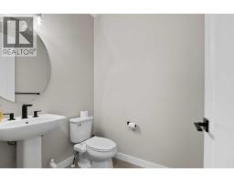 Bedroom - 111 Sandpiper Park, Chestermere, AB T1X1Y8 Photo 9