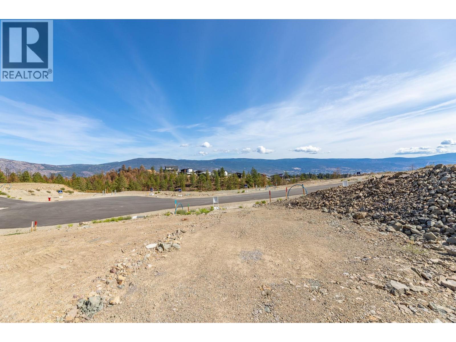 17646 Dickinson Place Lot# 14, Summerland