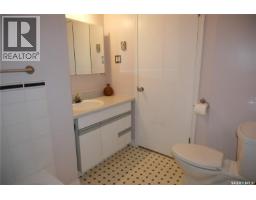 730 Colbourne Street, Lumsden, SK S0G3C0 Photo 23