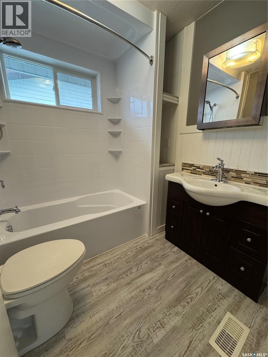 529 Albert STREET, Hudson Bay — photo 12