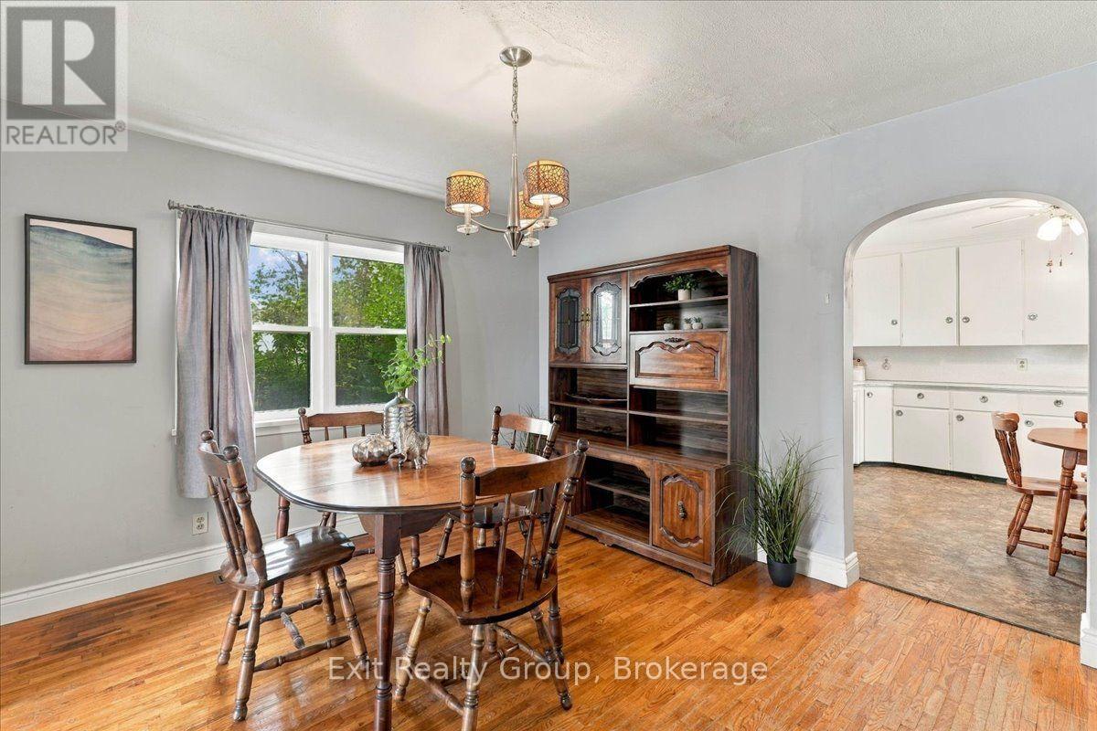 5 CHARLOTTE STREET - Image 10