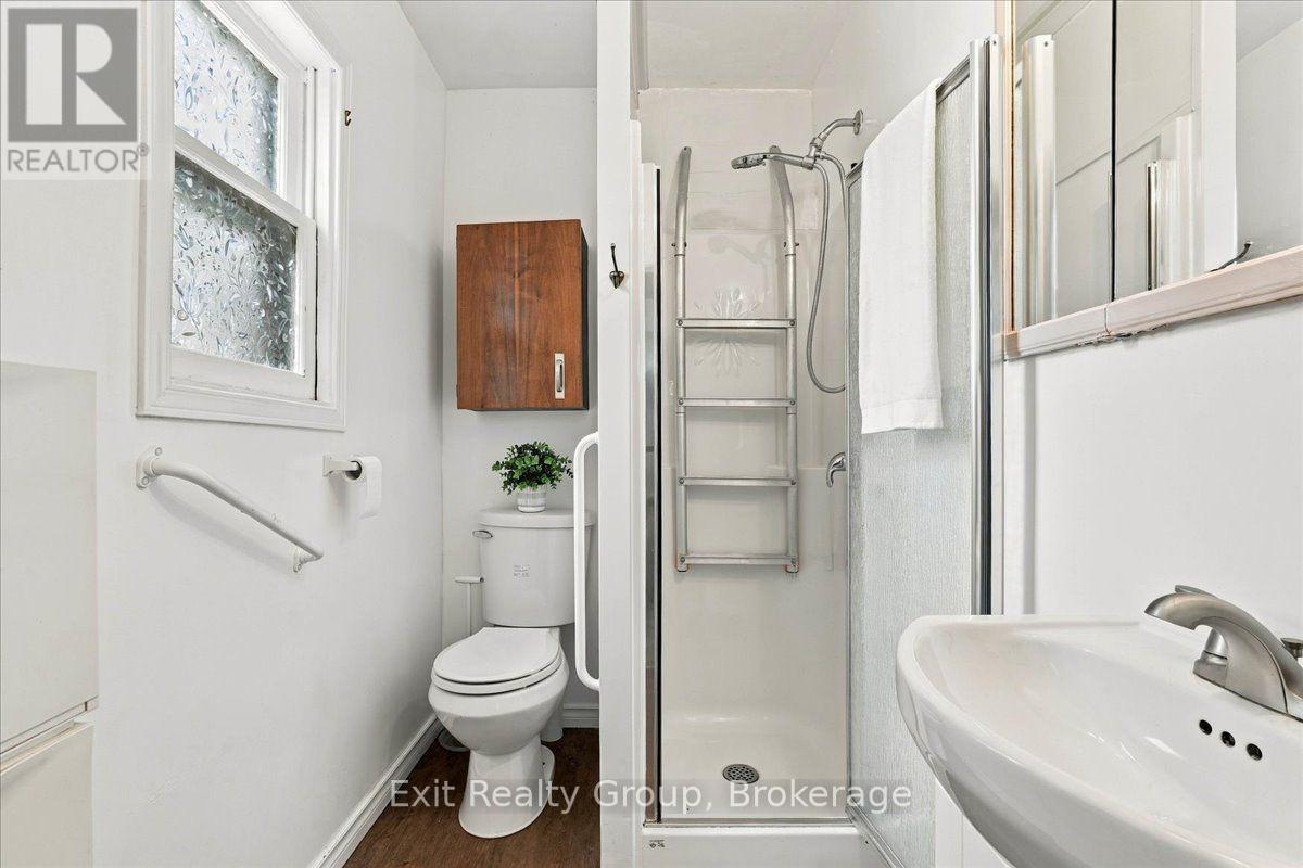 5 CHARLOTTE STREET - Image 11