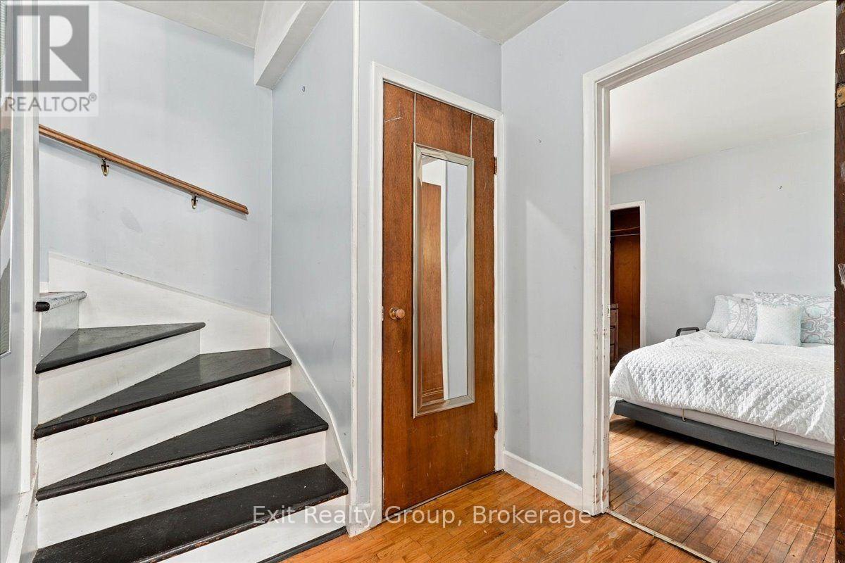 5 CHARLOTTE STREET - Image 13