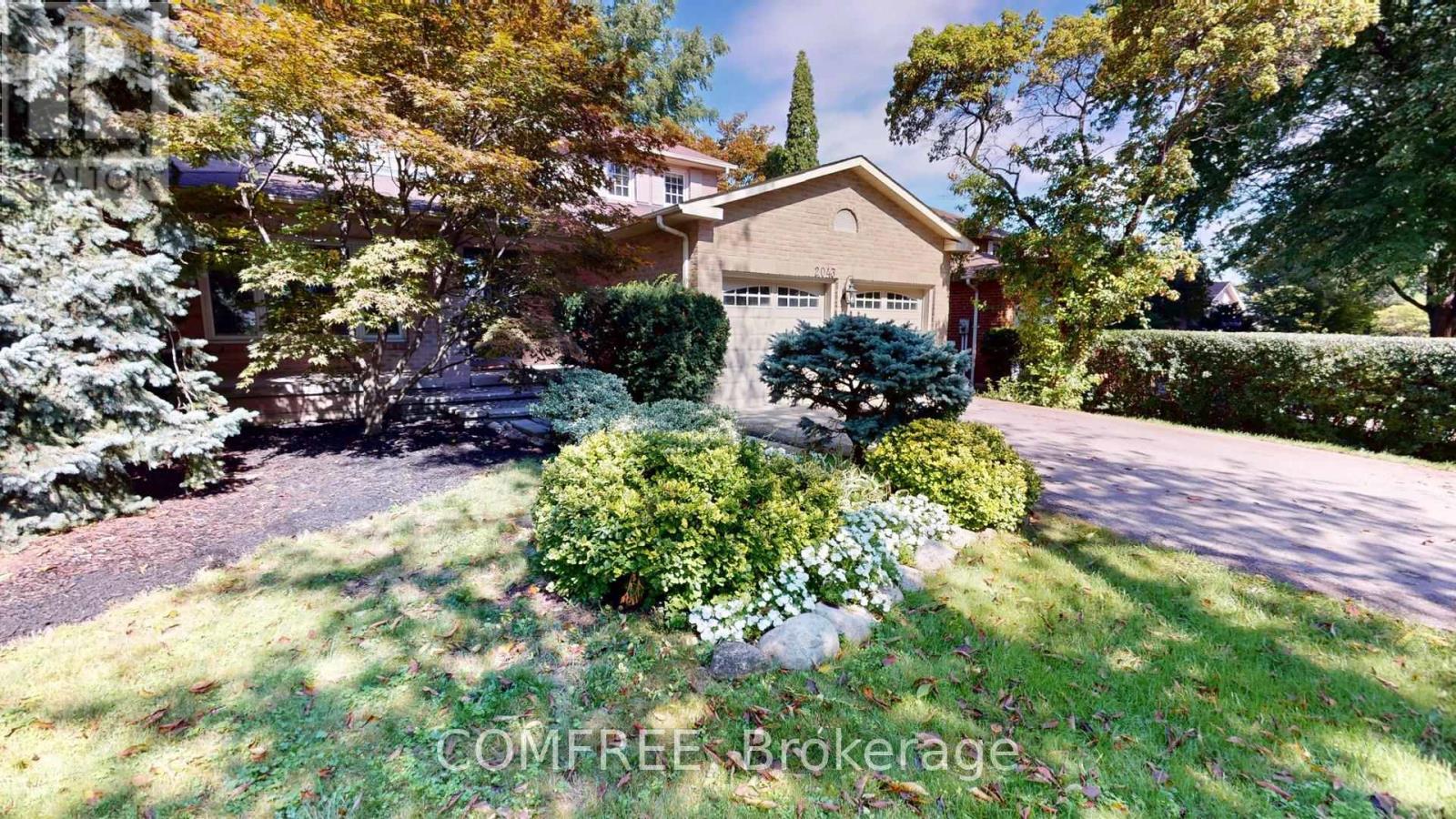 Photo of 2043 BURBANK DRIVE