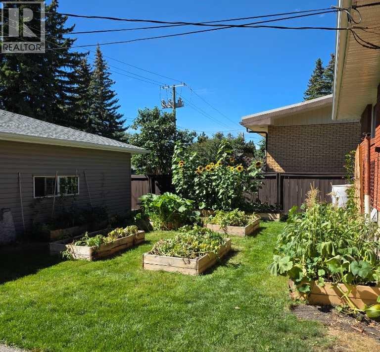 4215 Villa Crescent NW - 2