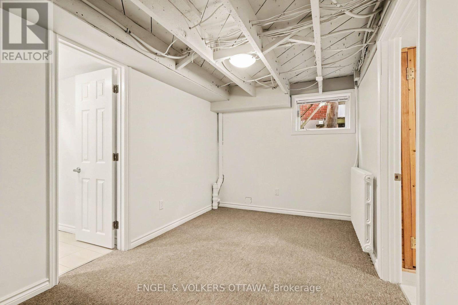 154 ACACIA AVENUE - Image 29
