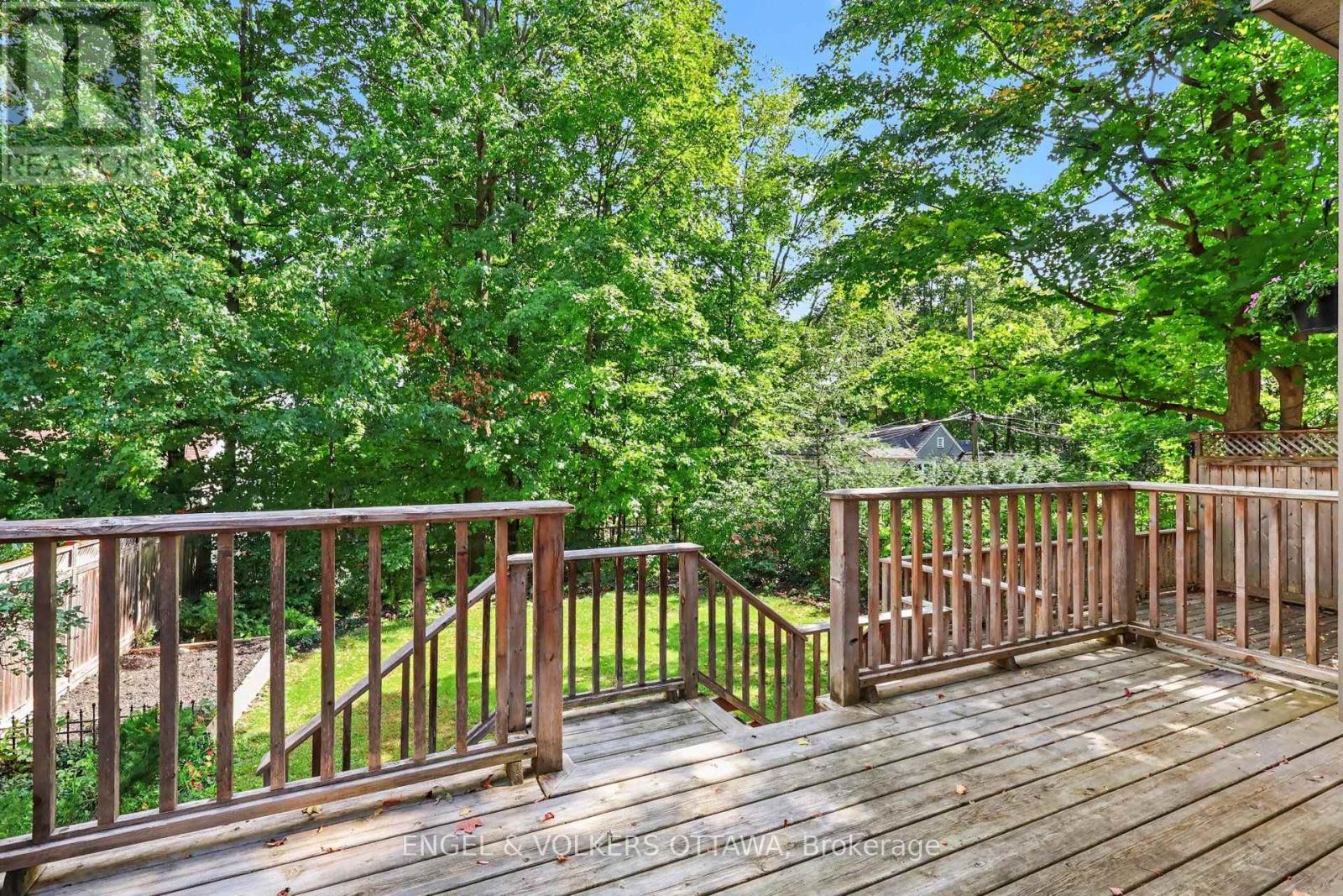 154 ACACIA AVENUE - Image 37