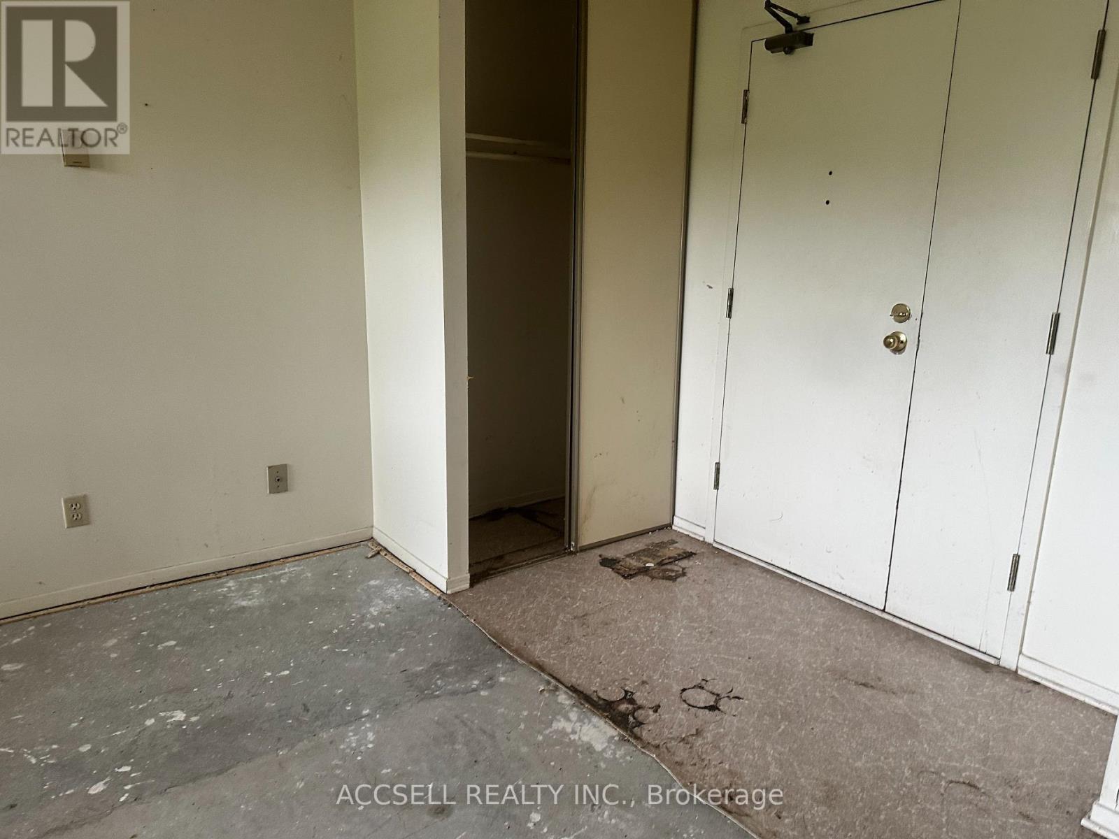 #106 191 PARKDALE AVENUE - 3