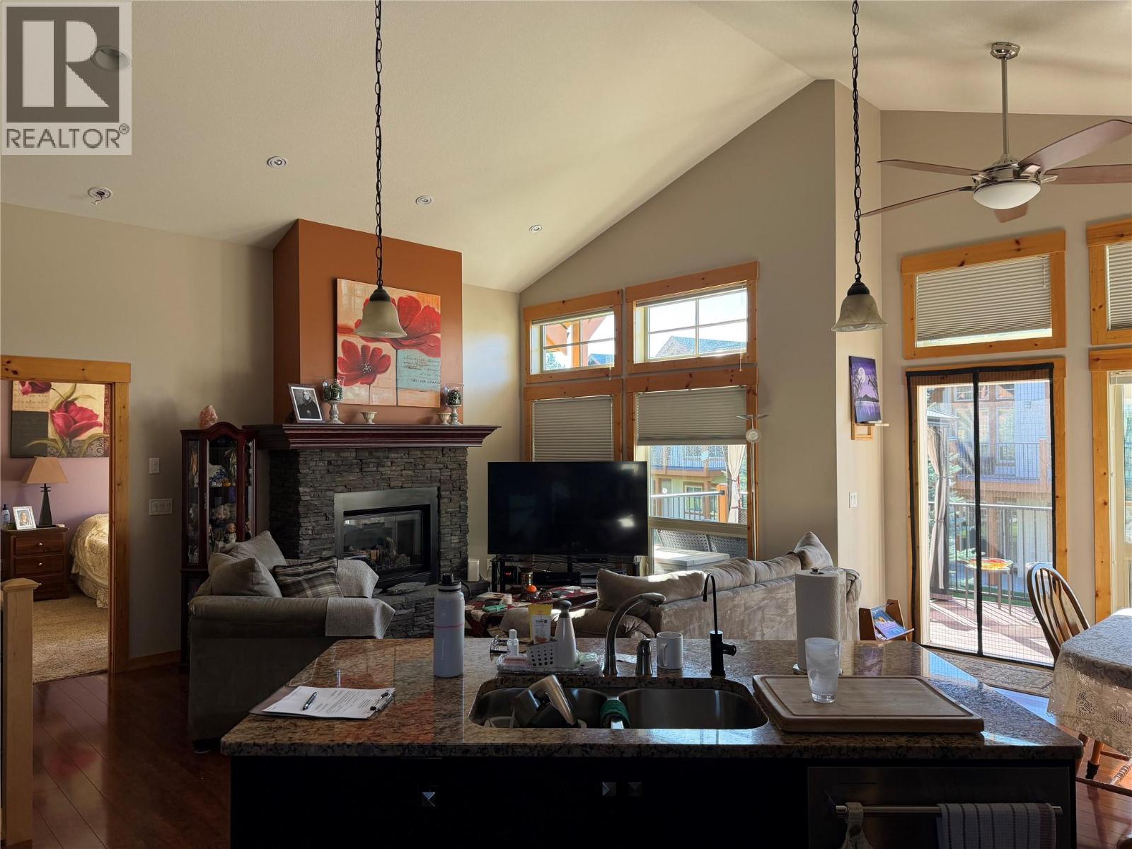 225 Boulder Creek N - 4