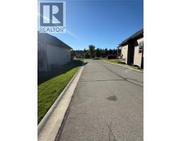 225 Boulder Creek N, Cranbrook, BC V1C0B4 Photo 32