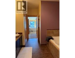 225 Boulder Creek N, Cranbrook, BC V1C0B4 Photo 23