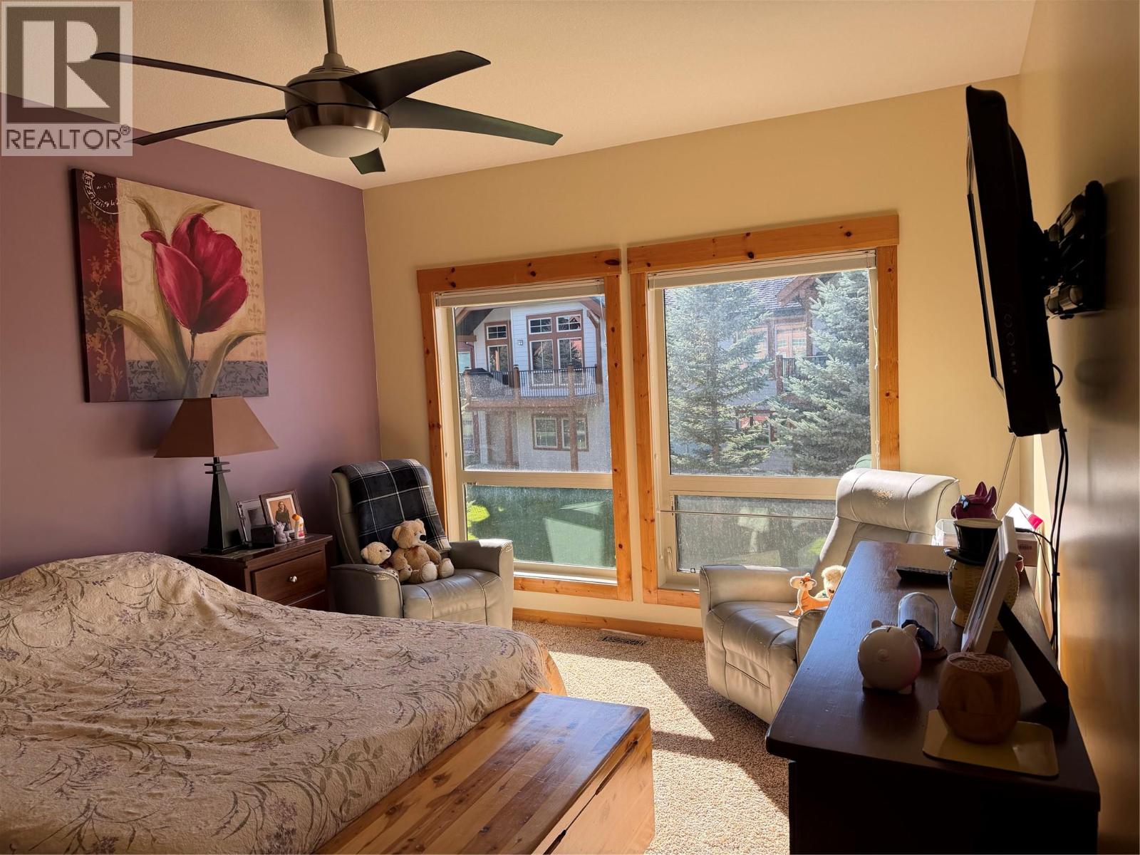 19 of 35 - 225 Boulder Creek N