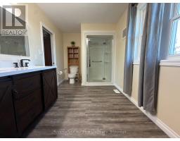 Bathroom - 3235 Highway 11 N, North Bay, ON P1B8G3 Photo 15
