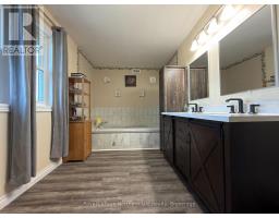 3235 Highway 11 N, North Bay, ON P1B8G3 Photo 16