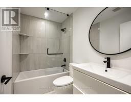 110 - 3000 Bathurst Street, Toronto, ON M6B3B4 Photo 13