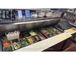 641 Dupont Street, Toronto, ON M6G1Z4 Photo 15