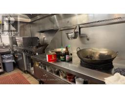 641 Dupont Street, Toronto, ON M6G1Z4 Photo 7