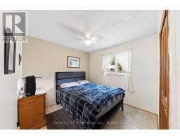 25 Glendale Avenue, Wasaga Beach, ON L9Z2T1 Photo 11