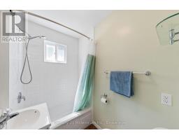 25 Glendale Avenue, Wasaga Beach, ON L9Z2T1 Photo 13