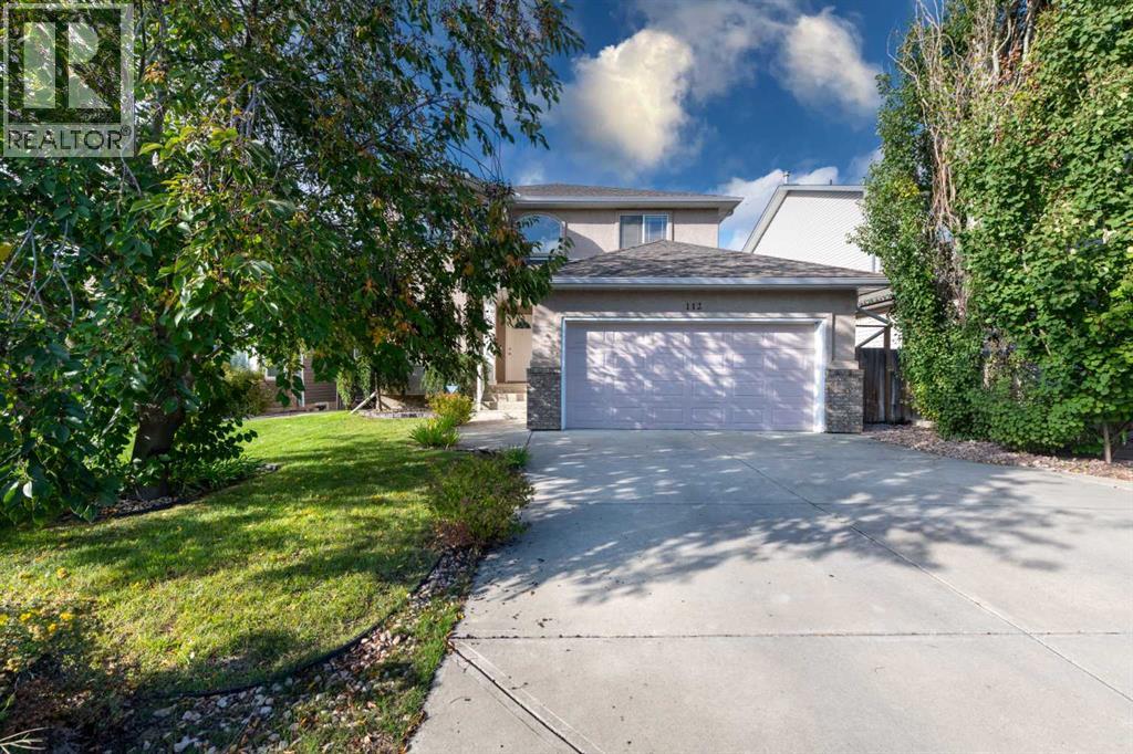 112 Cove Crescent - 1