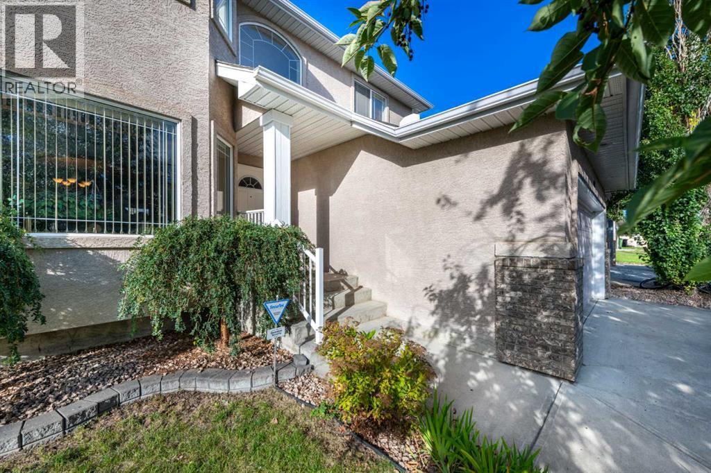 112 Cove Crescent - 2