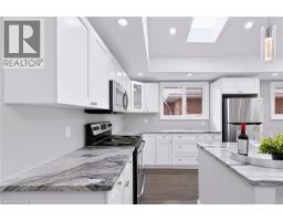 15 Clearwater Drive, Hamilton, ON L9C2K1 Photo 13