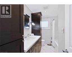 15 Clearwater Drive, Hamilton, ON L9C2K1 Photo 14