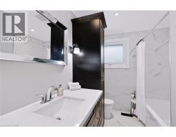15 Clearwater Drive, Hamilton, ON L9C2K1 Photo 15