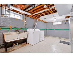 15 Clearwater Drive, Hamilton, ON L9C2K1 Photo 24