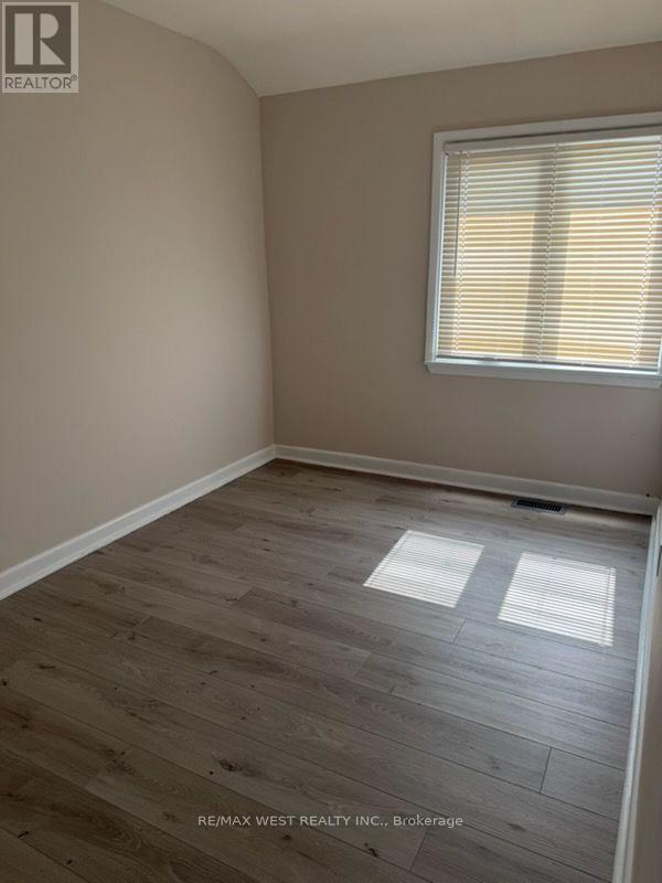 UPPER - 65 CLAPPERTON AVENUE, Toronto (Clairlea-Birchmount) — photo 6