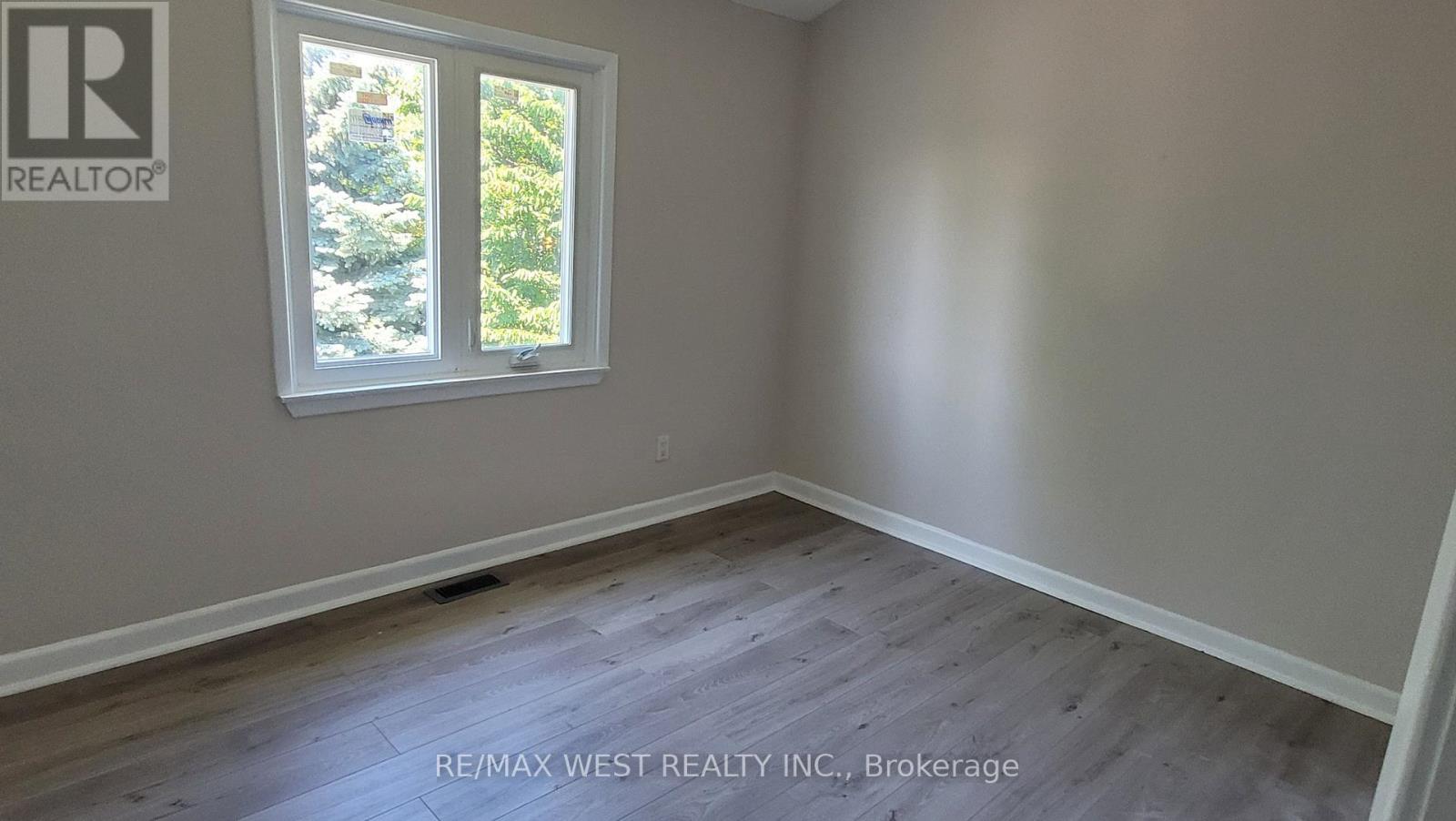 UPPER - 65 CLAPPERTON AVENUE, Toronto (Clairlea-Birchmount) — photo 7