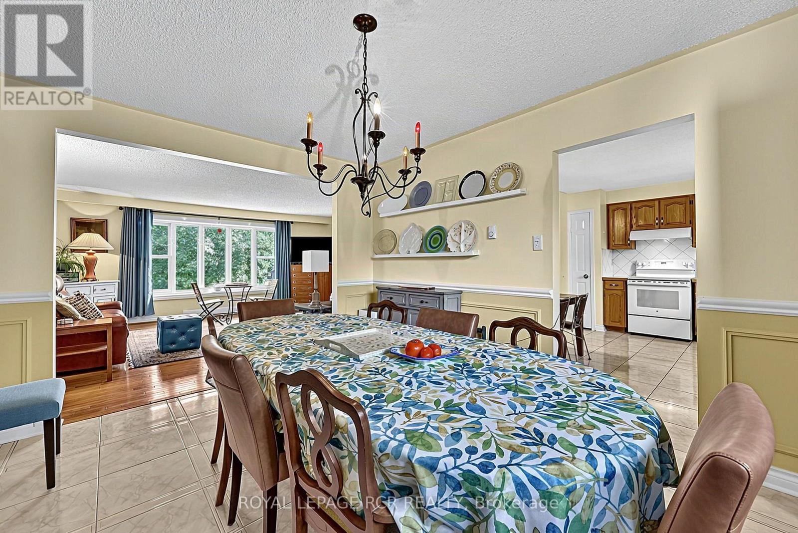 1049 ELGIN STREET, Newmarket (Huron Heights-Leslie Valley) — photo 9