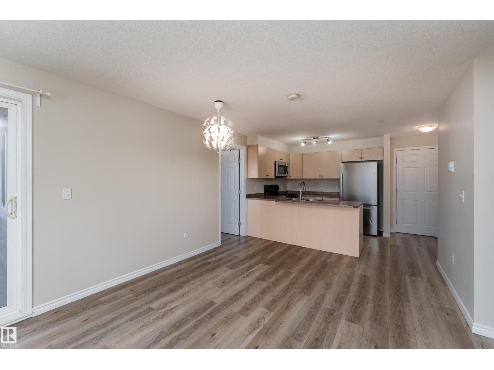 #214 4309 33 St photo 2 — MLS® E4509428