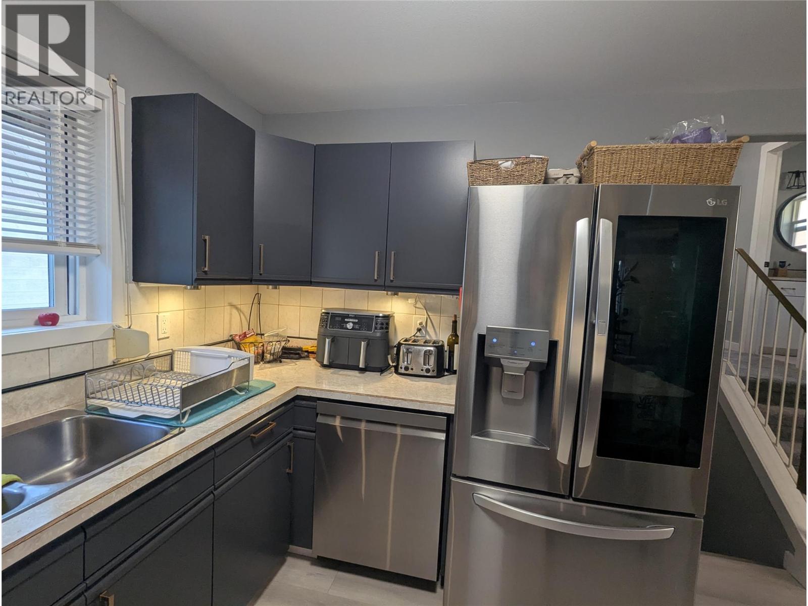 1018 HILLSIDE Avenue - 9