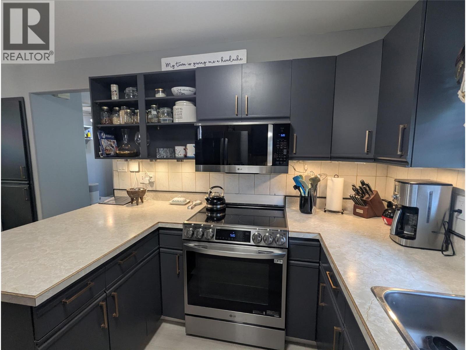1018 HILLSIDE Avenue - Image 8