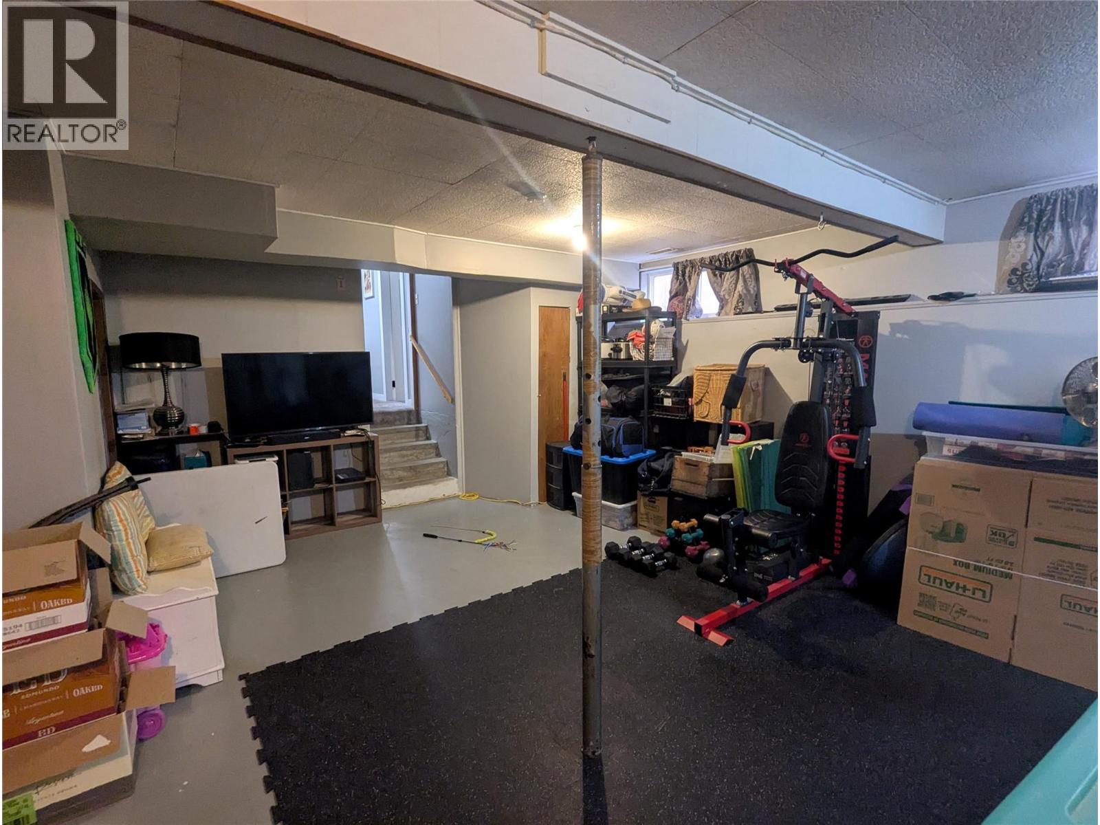 1018 HILLSIDE Avenue - 24