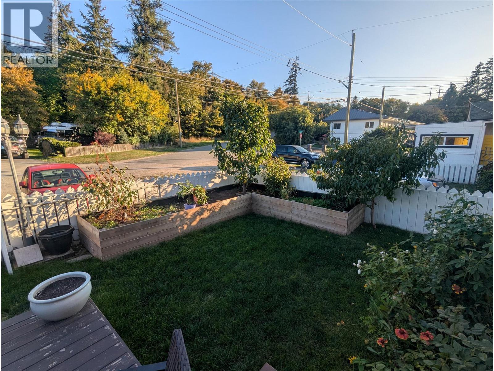 1018 HILLSIDE Avenue - Image 25