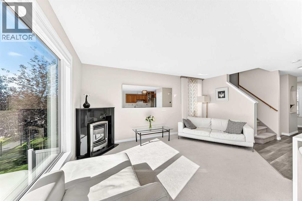 21 Rocky Vista Circle NW photo 2