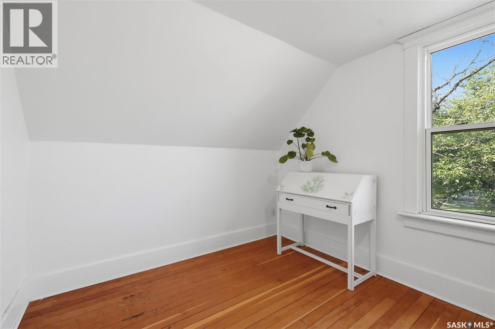 618 E AVENUE N - 20