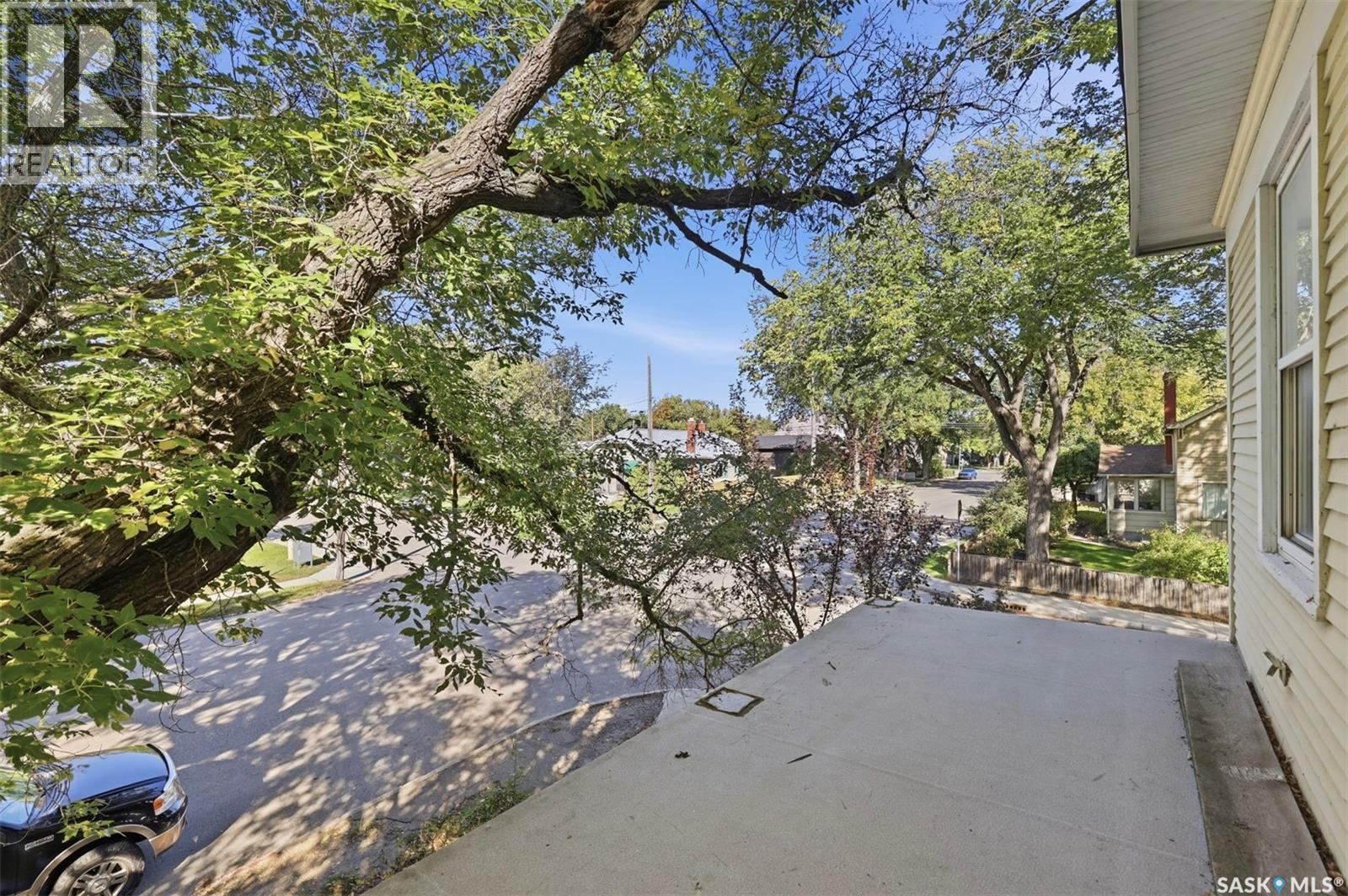 618 E AVENUE N - 29