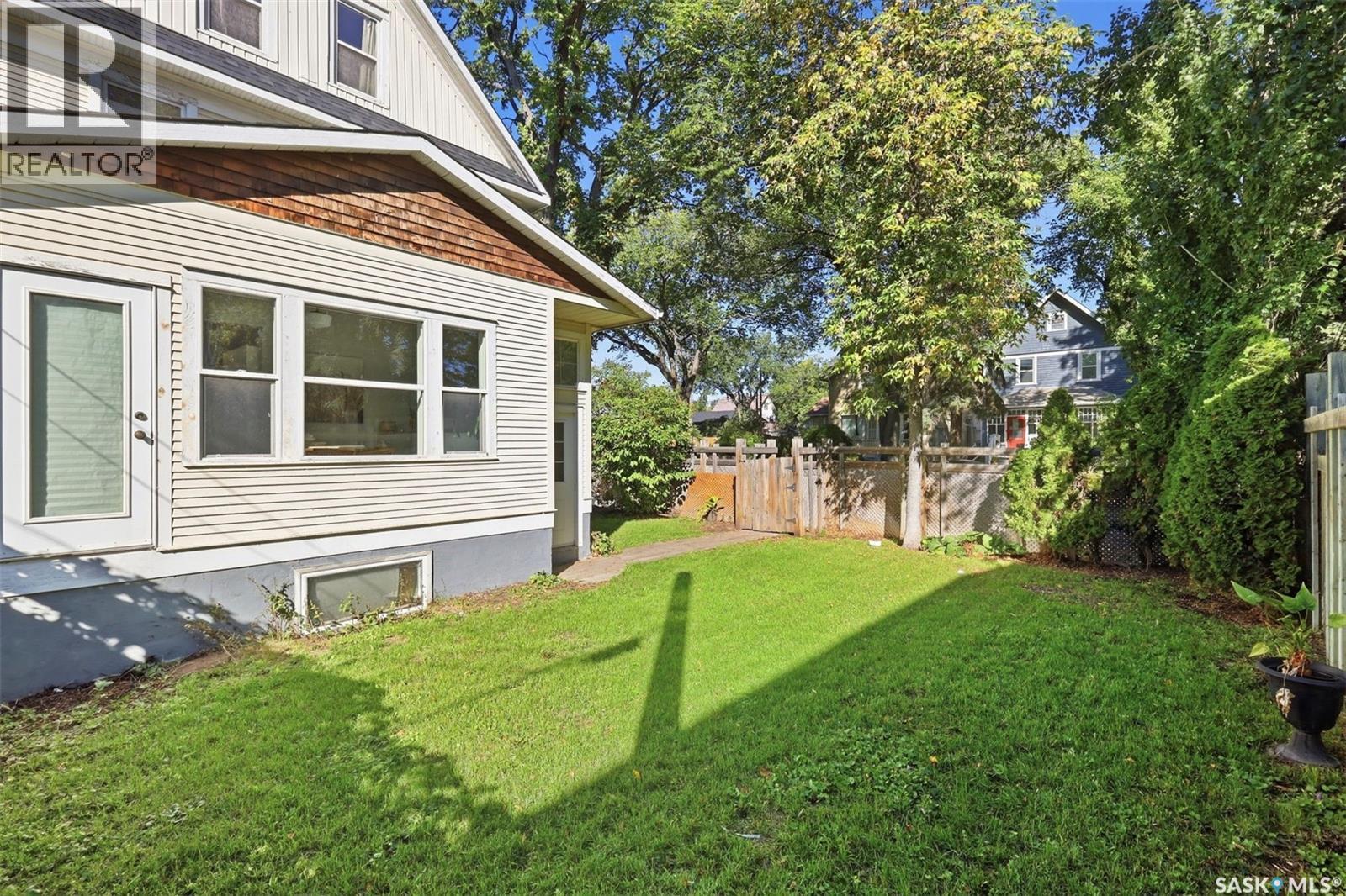 618 E AVENUE N - 30