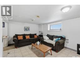 618 E Avenue N, Saskatoon, SK S7L1S3 Photo 22