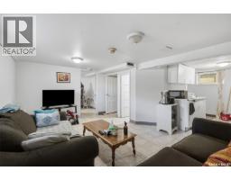 618 E Avenue N, Saskatoon, SK S7L1S3 Photo 24
