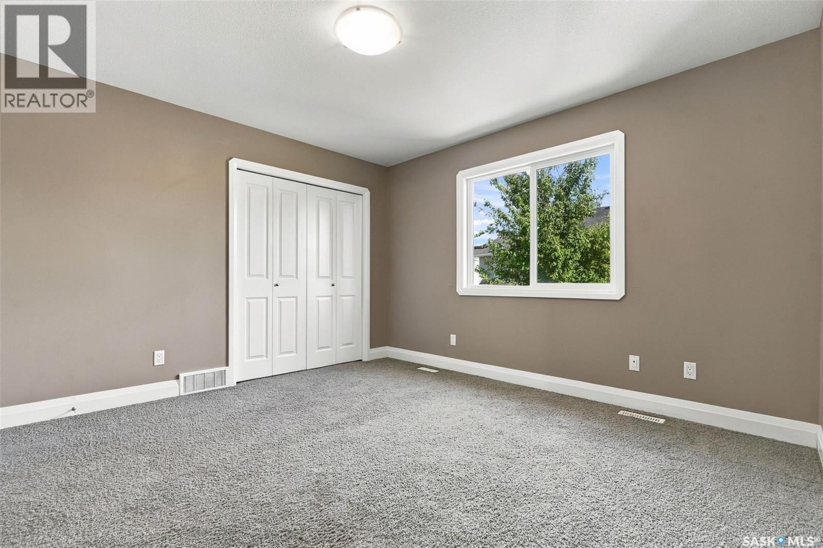 1114 Hargreaves WAY, Saskatoon — photo 17