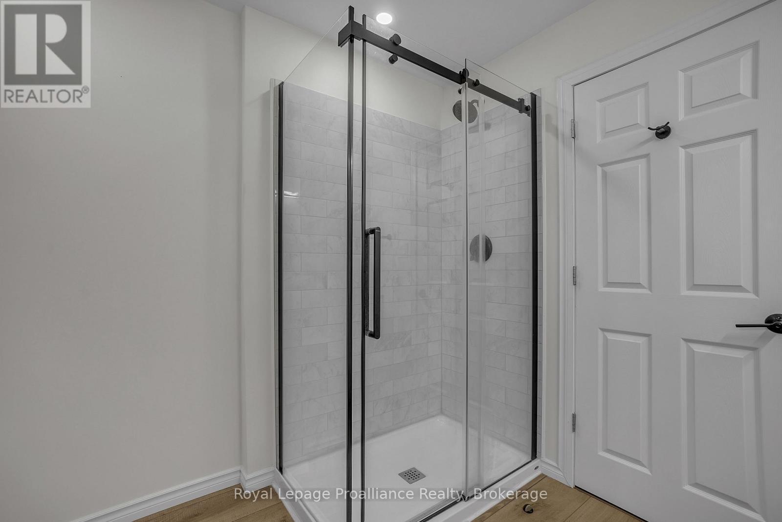 684 GALLIVAN ROAD - Image 23