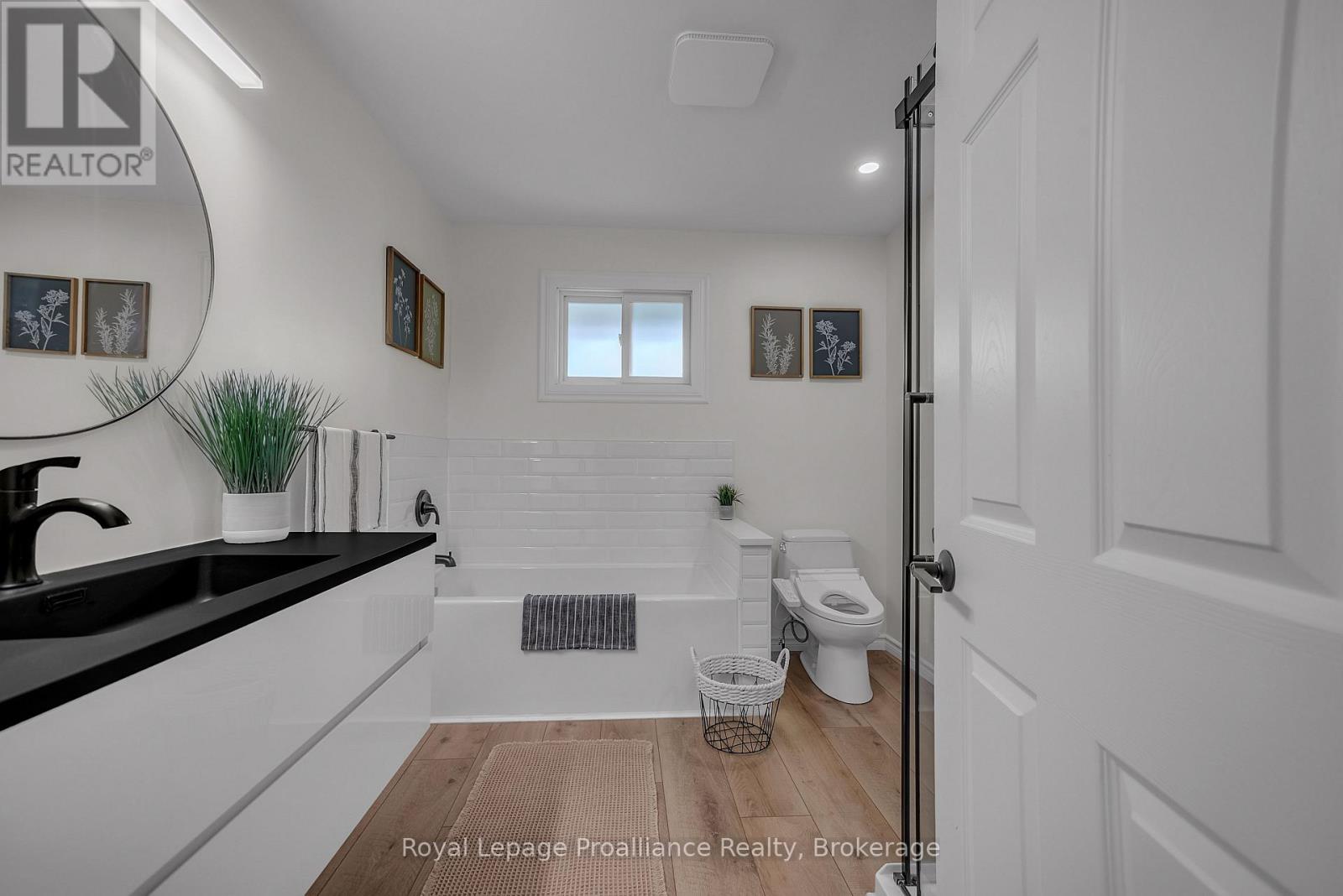 684 GALLIVAN ROAD - Image 21